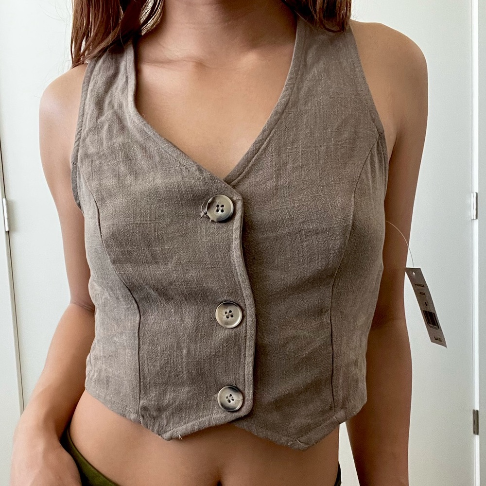 Mocha Button-Up Crop Vest
